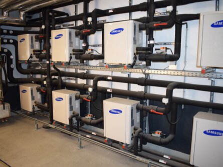 Die acht Samsung Inneneinheiten sind für die Klimatisierung in einzelnen Bereichen der Firma IMA SCHELLING zuständig. | © bösch - heizung, klima, lüftung